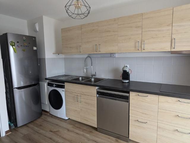 Appartement 4 pièces, 79 m² à louer à Grenoble 38000