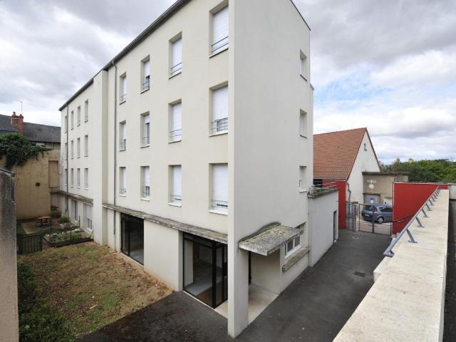 Appartement 4 pièces, 79 m² à louer à Issoudun 36100