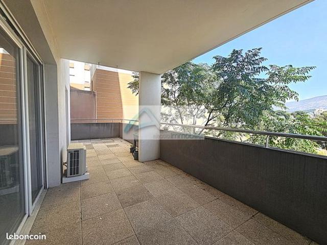 Appartement 4 pièces 79 m²