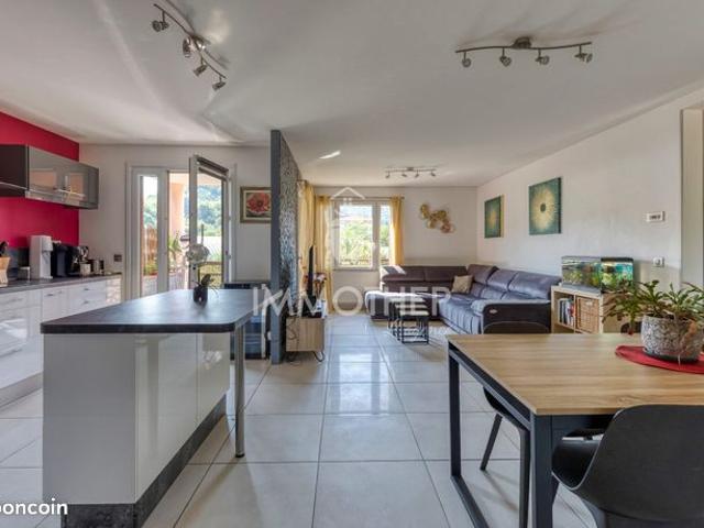 Appartement 4 pièces 79 m²