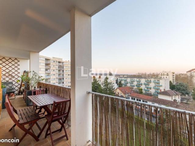 Appartement 4 pièces 79 m²