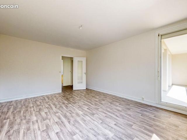 APPARTEMENT 4 pièces 79 m²