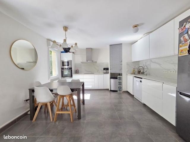 Appartement 4 pièces 79 m²