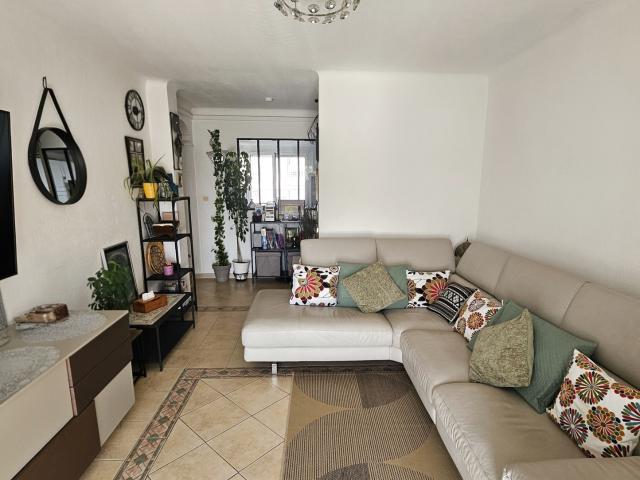 Appartement 4 pièces 83 m2 Nice Ouest Calme et lumineux