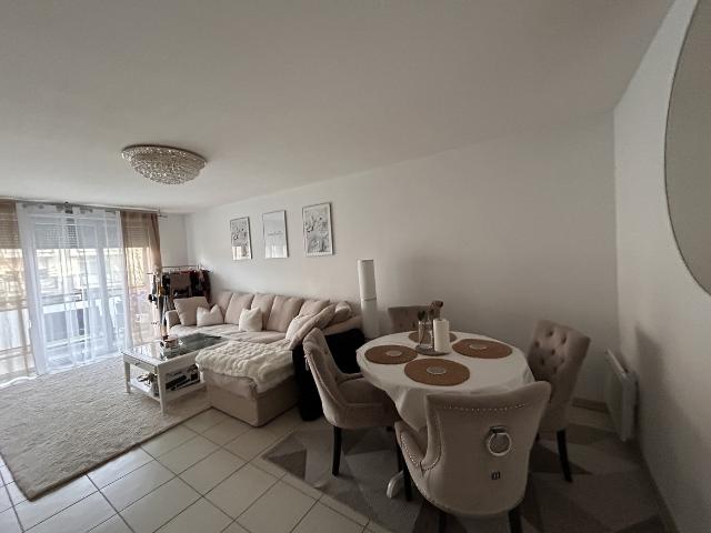 Appartement 4 Pieces 83 m2 portet sur garonne