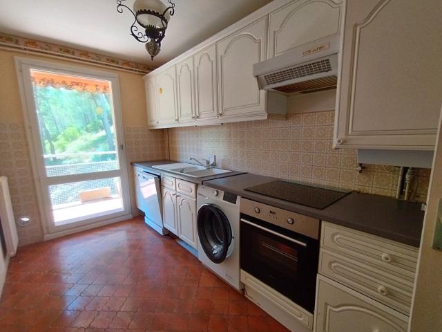 Appartement 4 pièces, 83 m² à louer à Marseille 9 13009