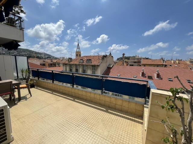 Appartement 4 pièces, 83 m² à louer à Nice 06300