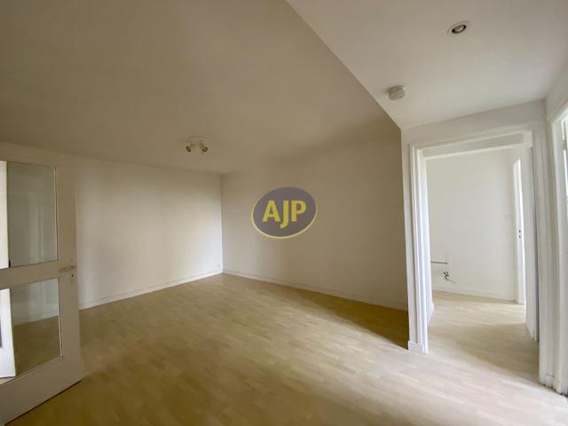 Appartement 4 pièces, 83 m² à louer à Pontivy 56300