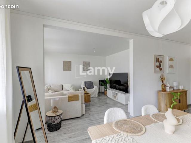 Appartement 4 pièces 83 m²