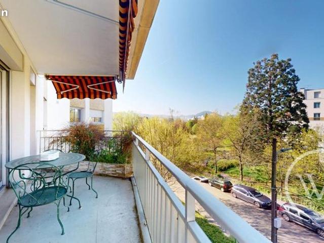 Appartement 4 pièces 83 m²