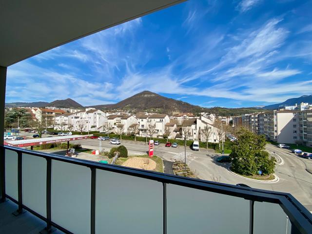 Appartement 4 pièces, 80 m² à louer à Voiron 38500