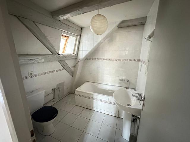 Appartement 4 pièces, 80 m² à louer à Belfort 90000