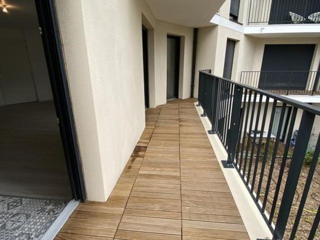 Appartement 4 pièces, 80 m² à louer à Nanterre 92000
