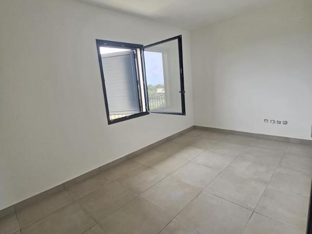 Appartement 4 pièces, 80 m² à louer à Saint André 97440
