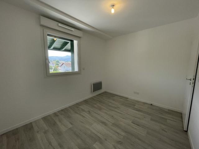 Appartement 4 pièces, 80 m² à louer à Saint Jean Pied de Port 64220