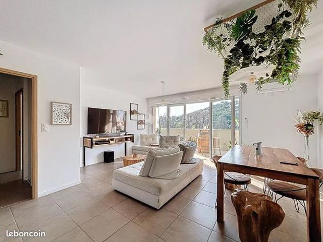 Appartement 4 pièces 80 m²