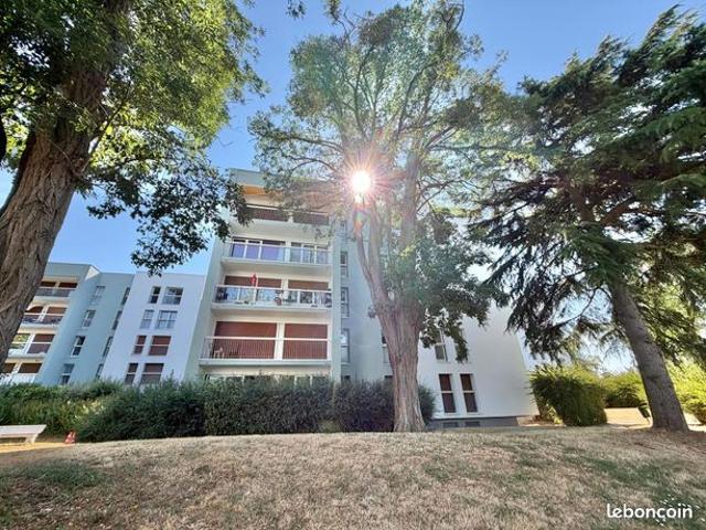 Appartement 4 pièces 80 m²