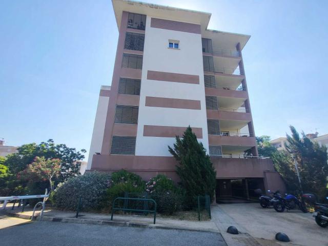 Appartement 4 pièces 80 m²