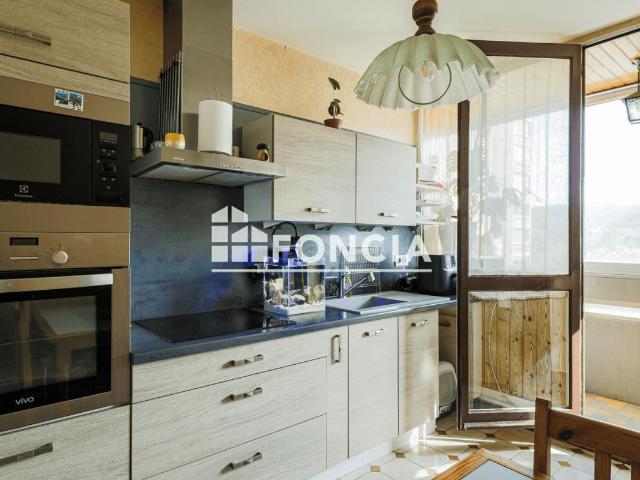 Appartement 4 pièces 80 m²