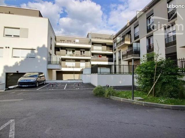Appartement 4 pièces 80 m²