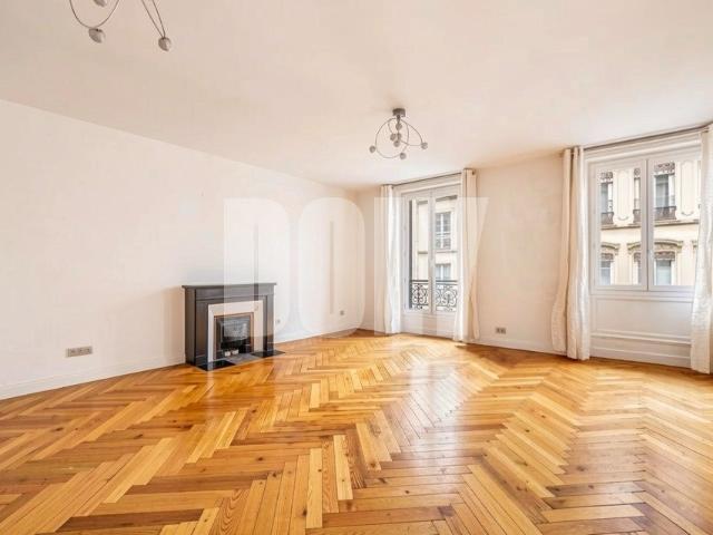 Appartement 4 pièces 80 m²