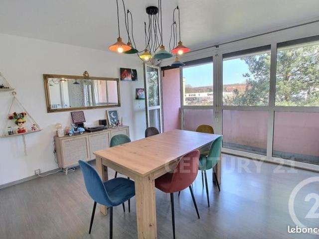 Appartement 4 pièces 80 m²