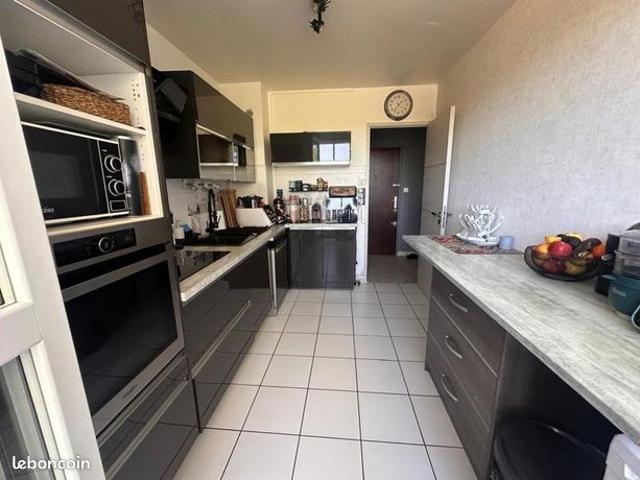 Appartement 4 pièces 80 m²