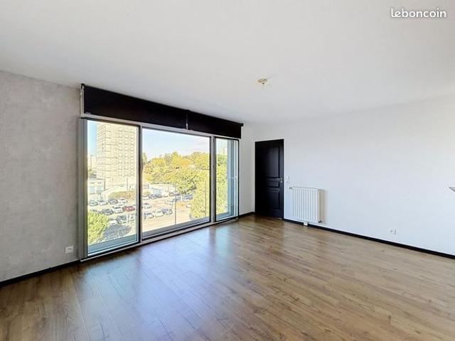 Appartement 4 pièces 80 m²