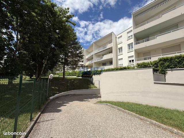Appartement 4 pièces 80 m²