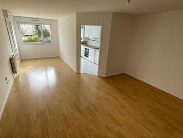 Appartement 4 pièces 80m2 REIMS 990 euros