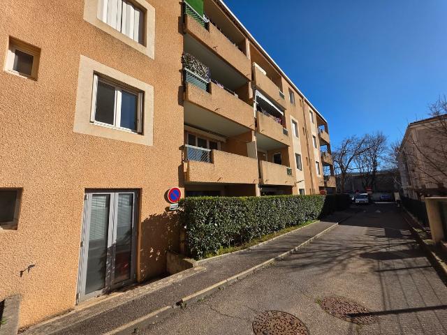 Appartement 4 Pieces 81 m2 gardanne