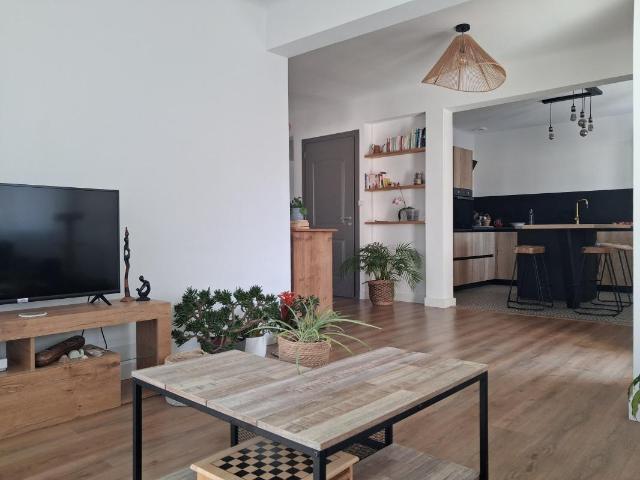 Appartement 4 pièces, 81 m² à louer à Vinon sur Verdon 83560