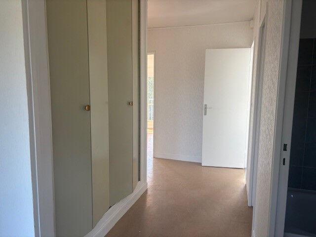 Appartement 4 pièces, 81 m² à louer à La Châtre 36400