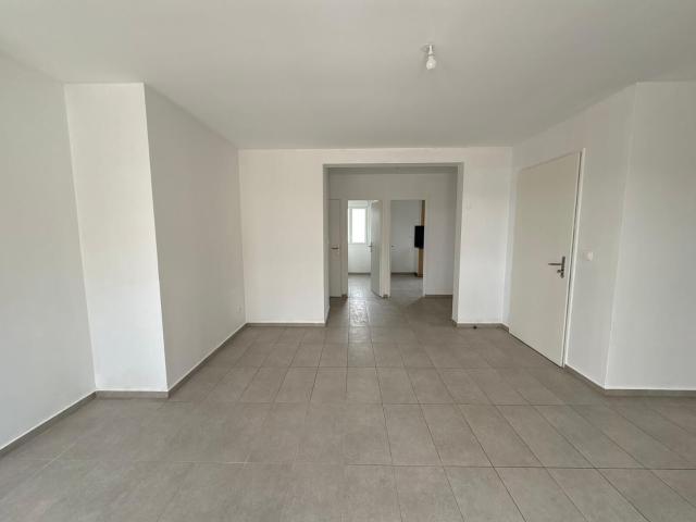 Appartement 4 pièces, 81 m² à louer à Saint Victoret 13730