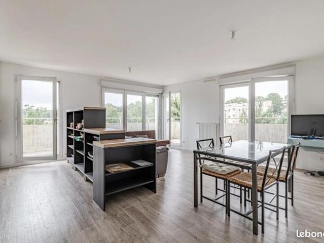 Appartement 4 pièces 81 m²