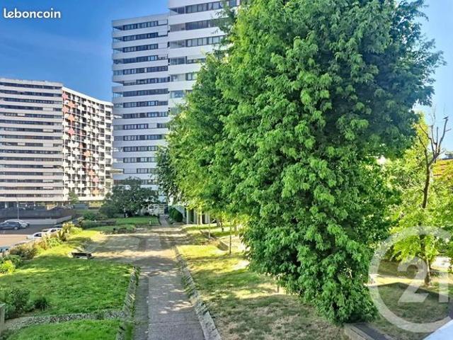 Appartement 4 pièces 81 m²