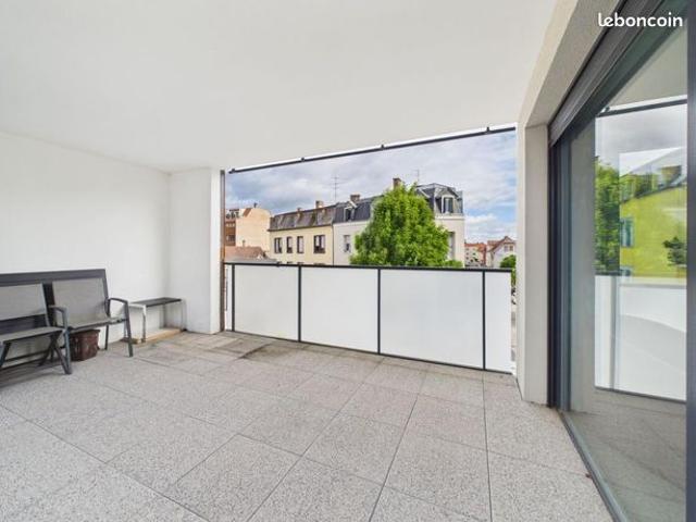 Appartement 4 pièces 81 m²