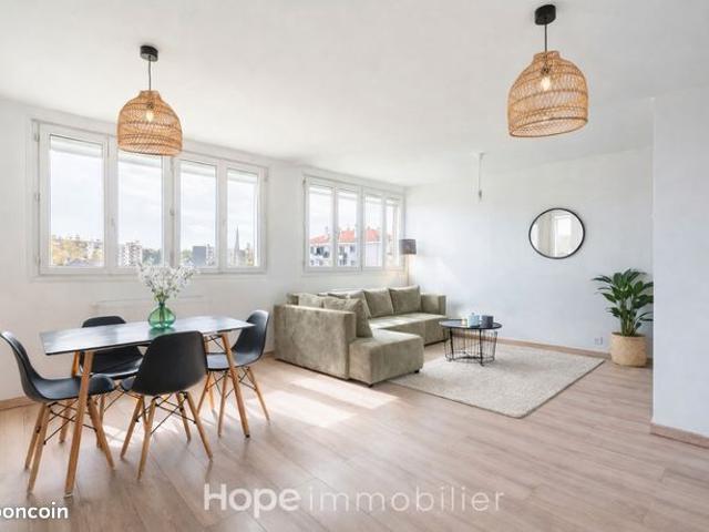Appartement 4 pièces 81 m²