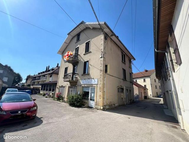 Appartement 4 pièces 81 m²
