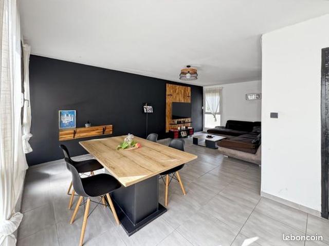 Appartement 4 pièces 81 m²