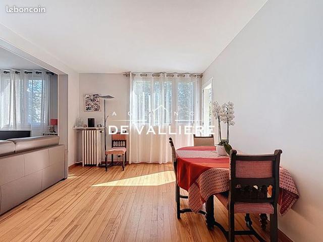 Appartement 4 pièces 81 m²