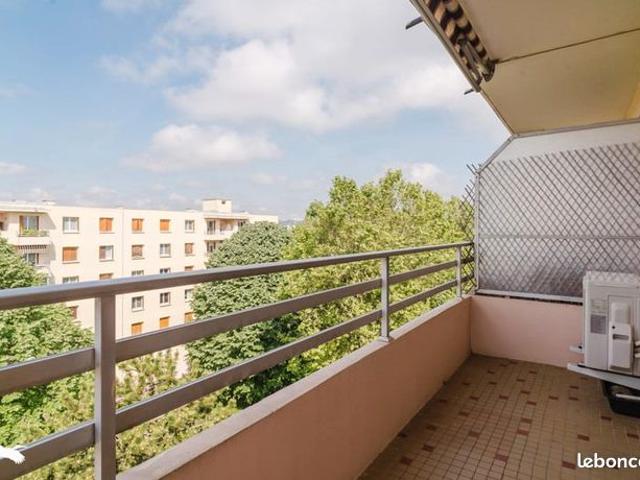 Appartement 4 pièces 81 m²