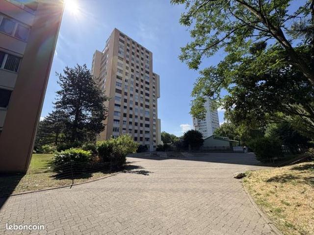Appartement 4 pièces 81 m²