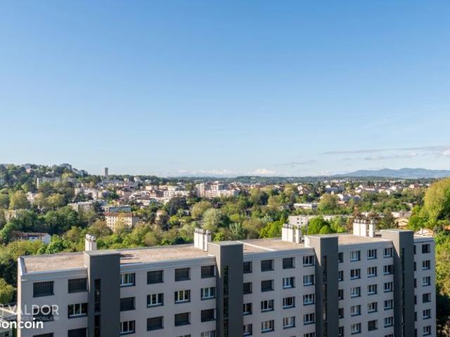 Appartement 4 pièces 81 m²