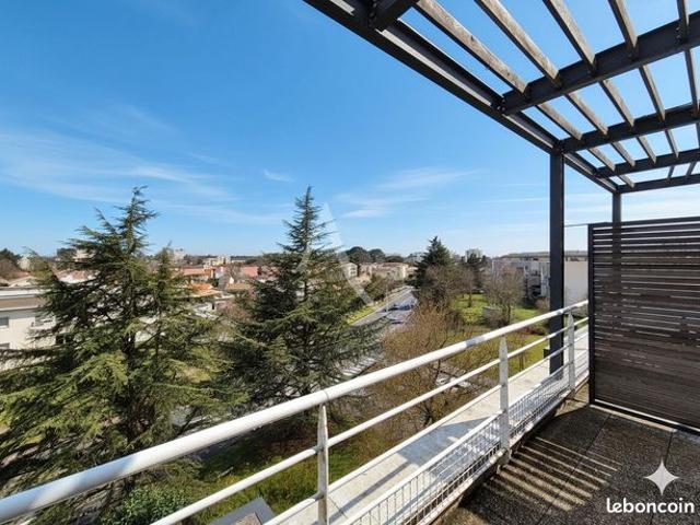 Appartement 4 pièces 81 m²