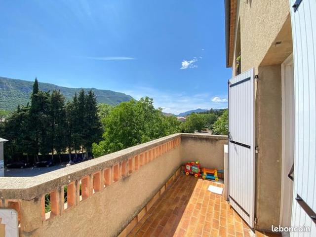 Appartement 4 pièces 81 m²