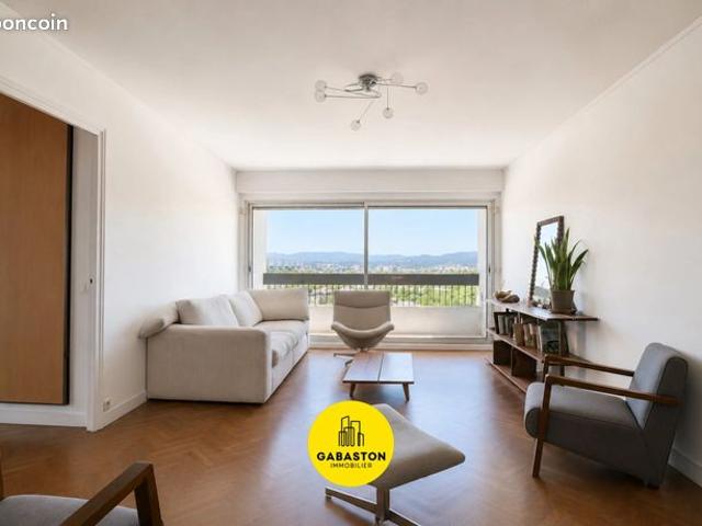 Appartement 4 pièces 81 m²