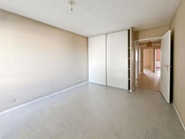 Appartement 4 pièces 82.05 m²