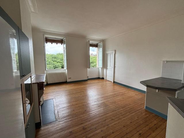 Appartement 4 pièces, 82 m² à louer à Toulouse 31000