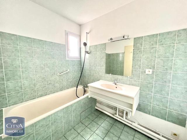 Appartement 4 pièces, 82 m² à louer à Chambéry 73000